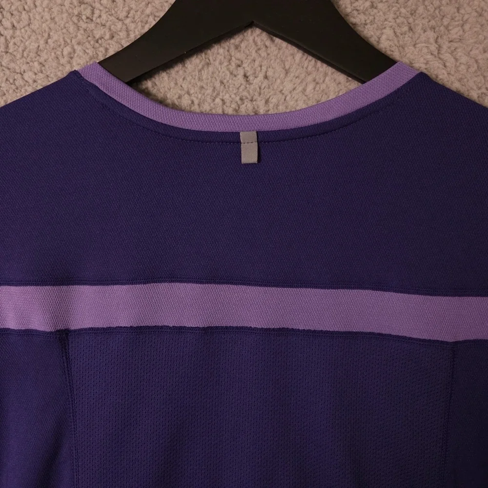 Nike Running Shirt Women Large Purple Dri Fit V Neck Athletic Active Jogging Tee